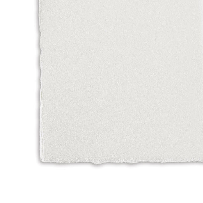 Magnani : Revere Printmaking Paper : Suede / Medium Texture : Warm White : 250gsm : 56x76cm : 5 Sheets