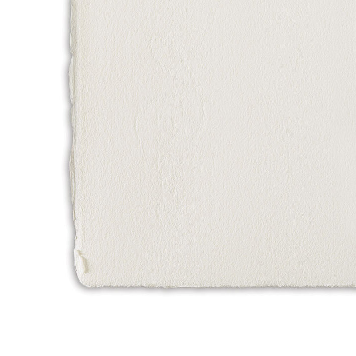 Magnani : Revere Printmaking Paper : Silk / Smooth : Ivory : 250gsm : 56x76cm : 5 Sheets